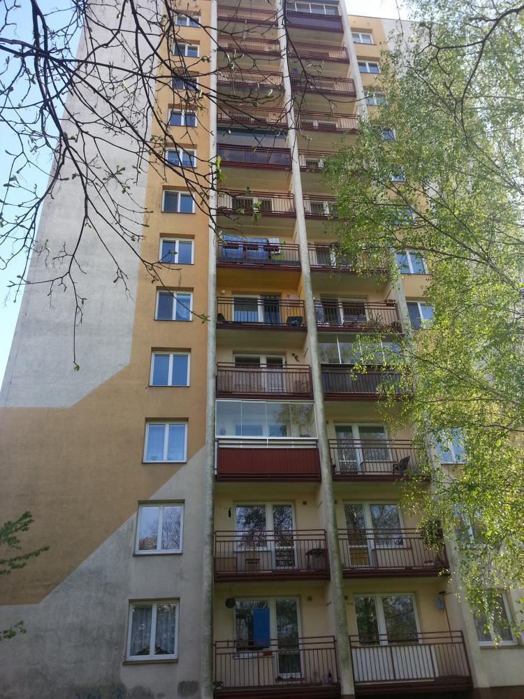 Servis oken pro SVJ - seřízení kování - údržba okenního těsnění - SVJ Gen. Janouška 2823-3 Ostrava